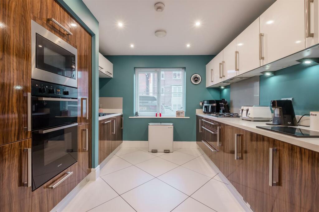 Additional image 4 of Spinners Avenue, Scholes, Cleckheaton, BD19 6AS