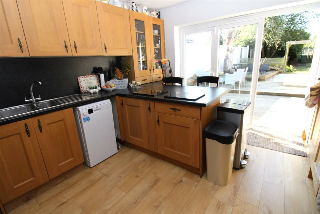 Additional image 18 of Worthing Road, Wick