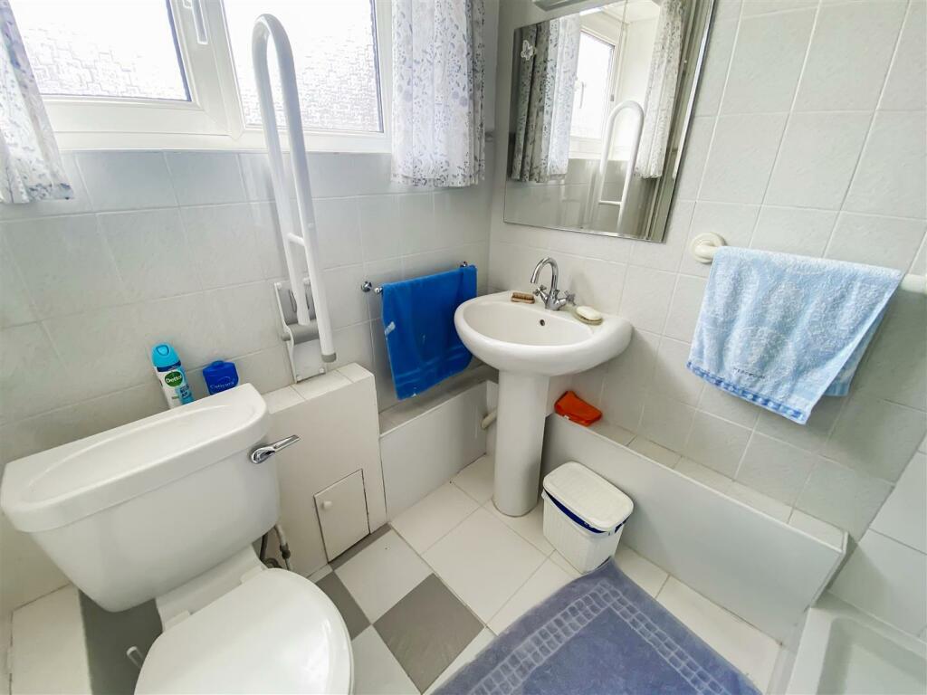 Additional image 15 of Oakcroft Gardens, Littlehampton