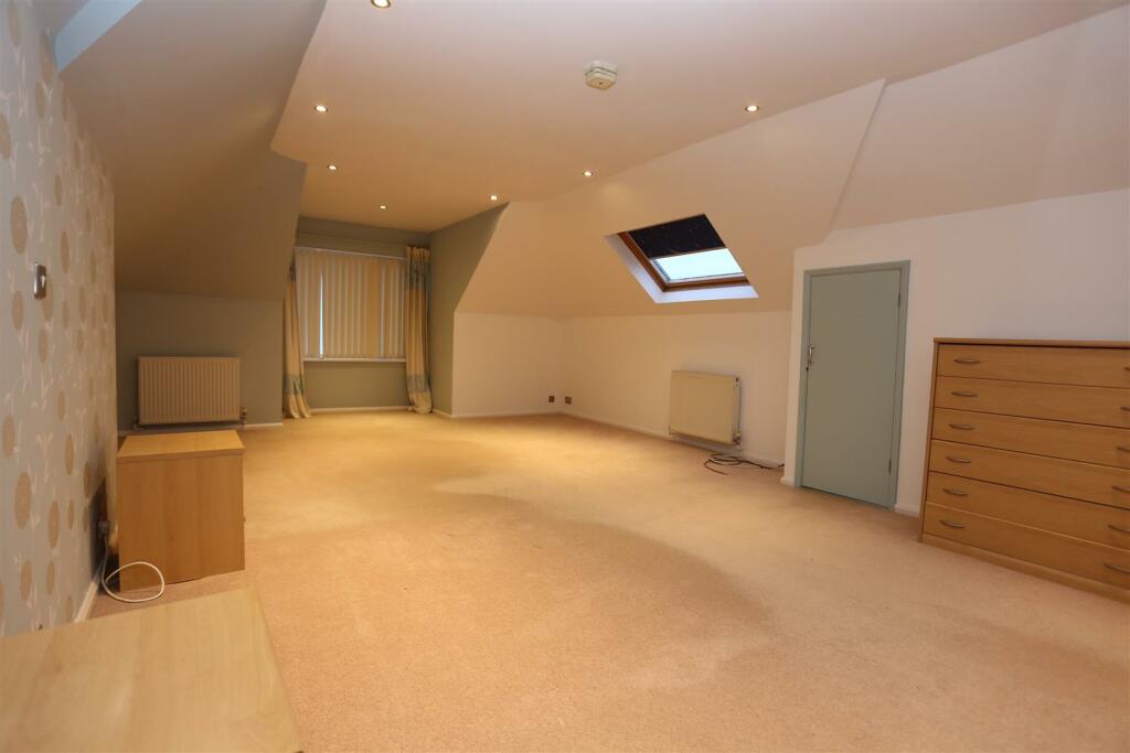 Additional image 26 of Crescent Drive South, Brighton