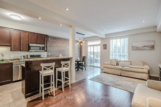 Additional image 5 of 70 Marina Point Cres