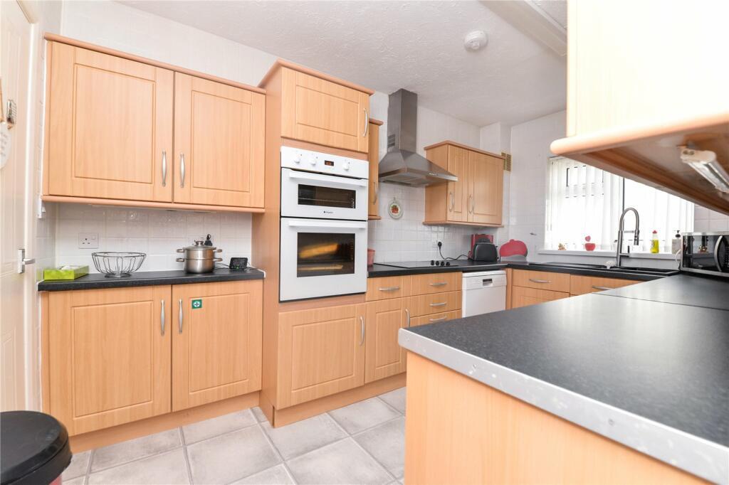 Additional image 9 of Grove Road, Barton on Sea, New Milton, Hampshire, BH25