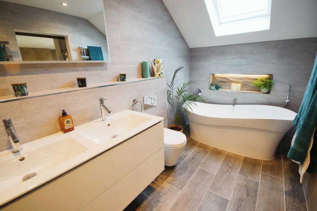 Additional image 7 of River Way,Christchurch,BH23 2QJ