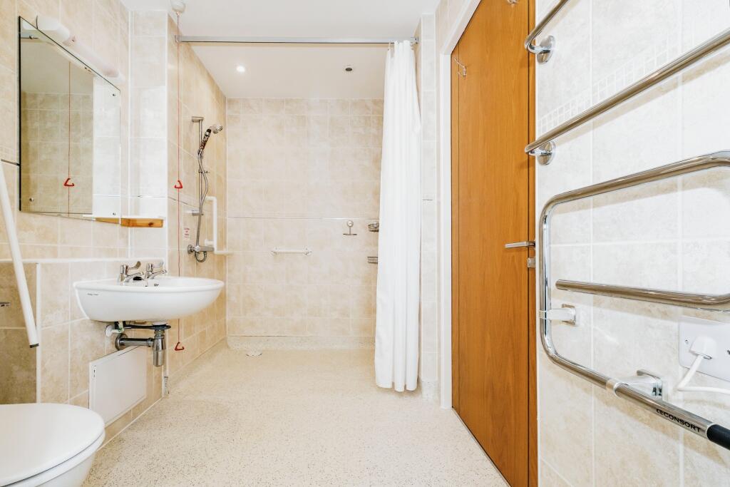 Additional image 5 of Claridge House, Chruch Street, Litttlehampton, BN17