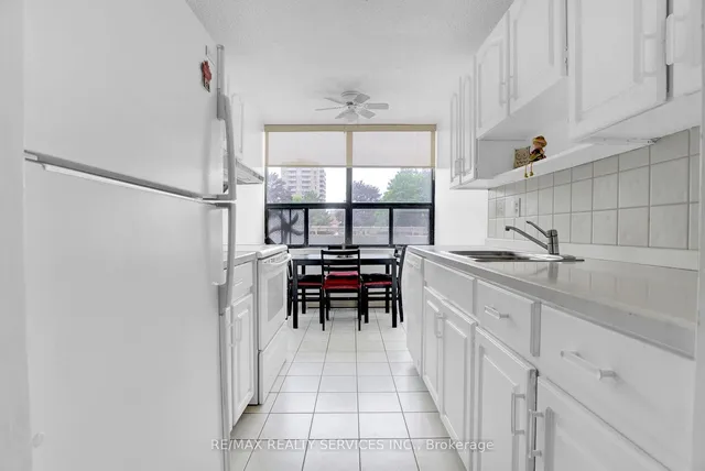 Additional image 14 of 18 Knightsbridge Rd Unit 206