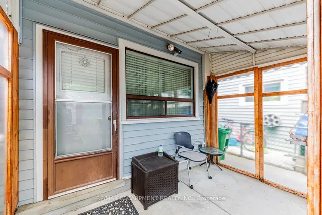 Additional image 25 of 11 Alma Ave