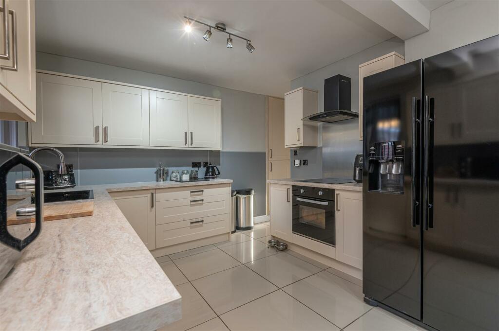 Additional image 6 of Saxton Avenue, Bradford