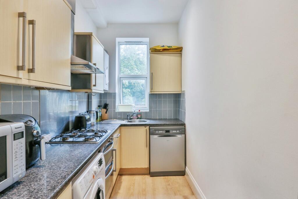 Additional image 4 of Wimborne Road, BOURNEMOUTH, Dorset, BH2