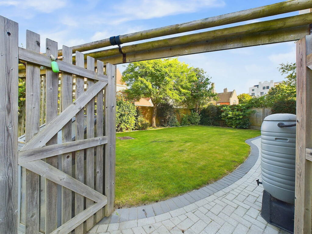 Additional image 29 of Albany Close, Worthing, BN11