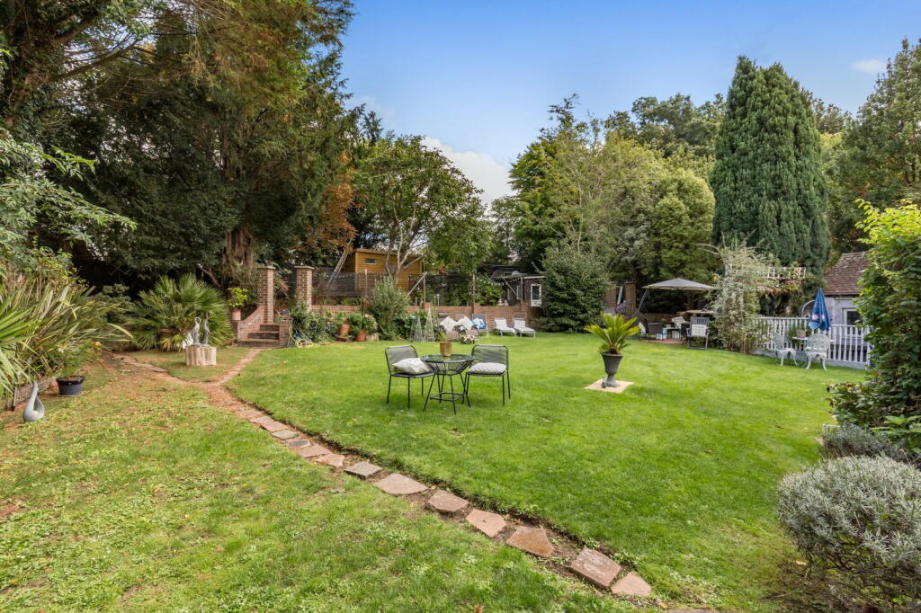 Additional image 17 of Warren Road, Worthing, West Sussex BN14 9QX