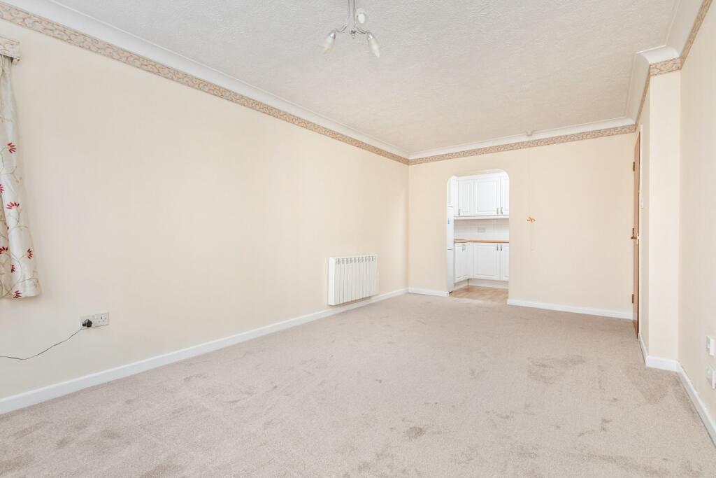 Additional image 10 of Oakland Court, Buckingham Road, Shoreham-By-Sea, West Sussex, BN43 5TZ