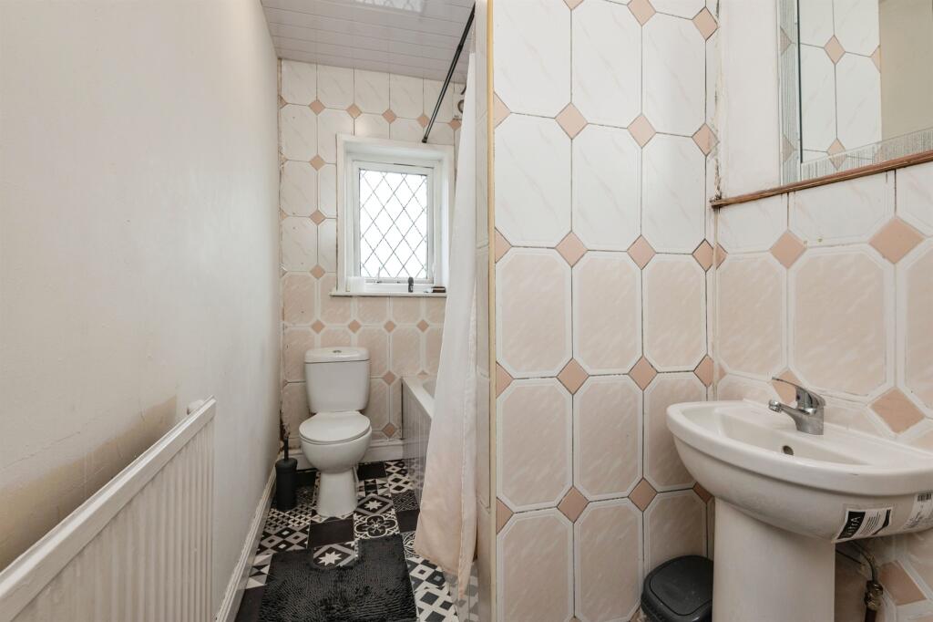 Additional image 10 of Lister Avenue, Bradford