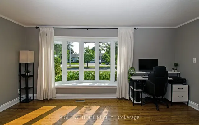 Additional image 5 of 164 McMurchy Ave