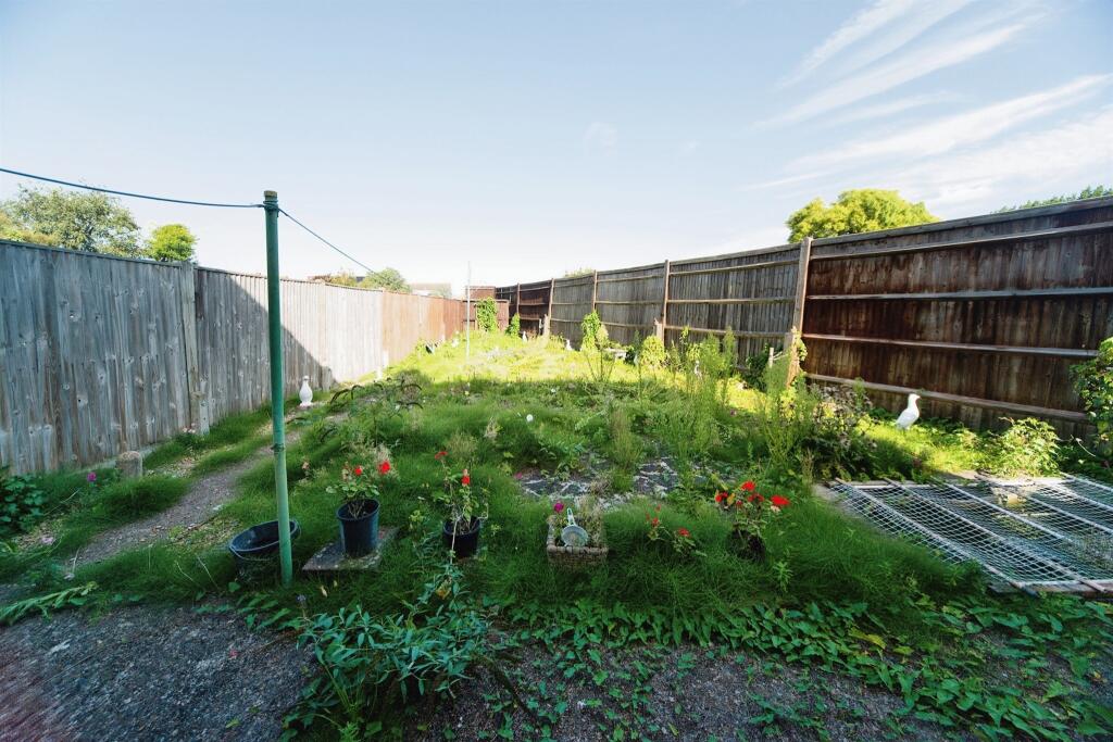 Additional image 8 of Astaire Avenue, Eastbourne