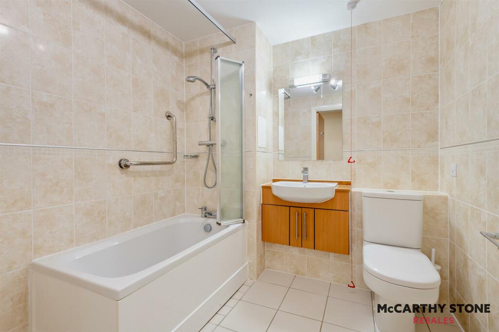 Additional image 9 of Cornmantle Court, Parsonage Barn Lane, Ringwood, Hampshire, BH24  1WJ