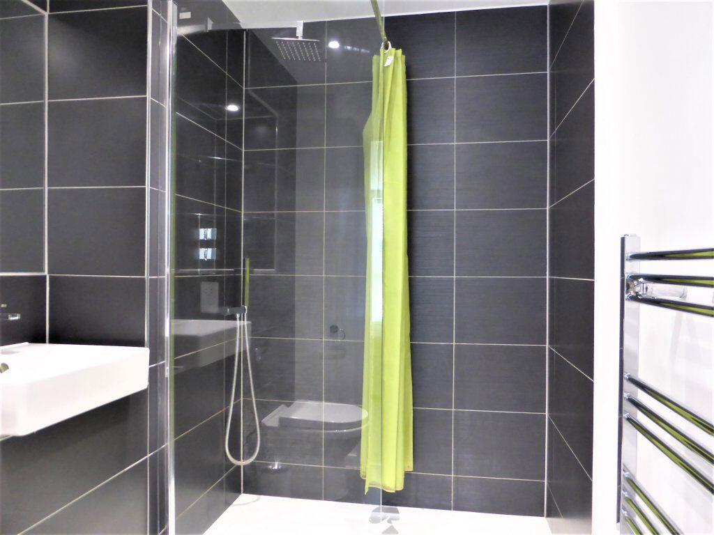 Additional image 13 of Embankment House - P1714