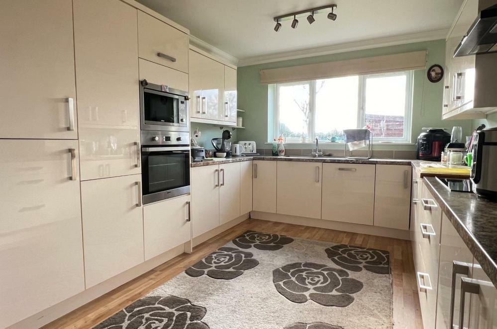 Additional image 8 of Oaks Drive, St Leonards, BH24 2QR