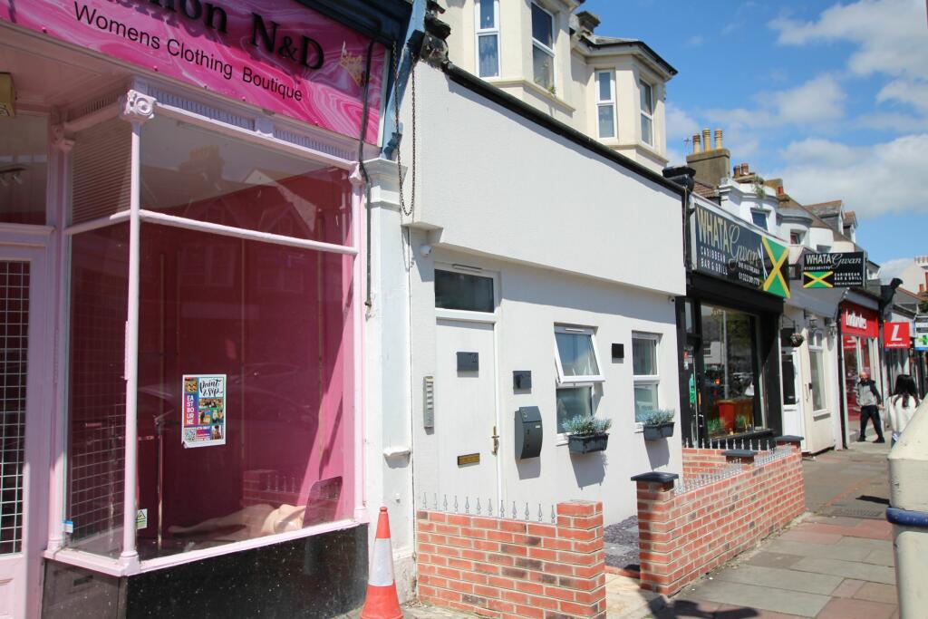 Additional image 4 of 74 Seaside Flat 1, Eastbourne