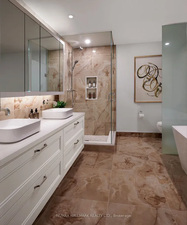 Additional image 10 of 455 Wellington St Unit 407