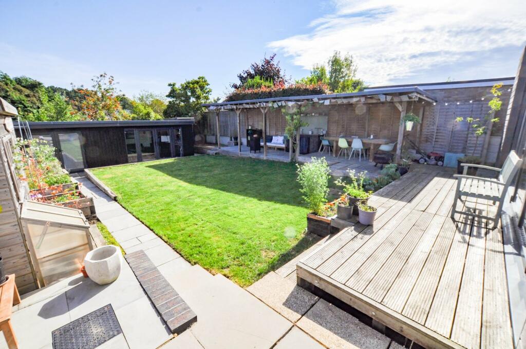 Additional image 18 of Insley Crescent, Broadstone, BH18