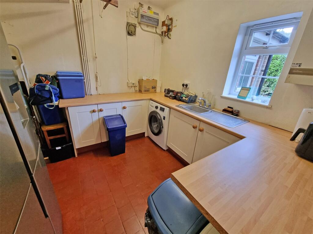 Additional image 9 of Barrs Avenue, New Milton, Hampshire, BH25