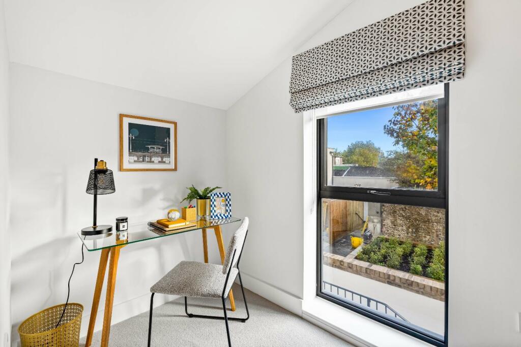 Additional image 20 of Howard Terrace, Brighton