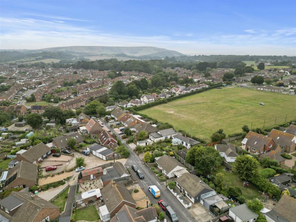 Additional image 38 of Willow Drive, Polegate