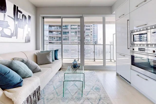 Additional image 3 of 2221 Yonge St Unit 2006