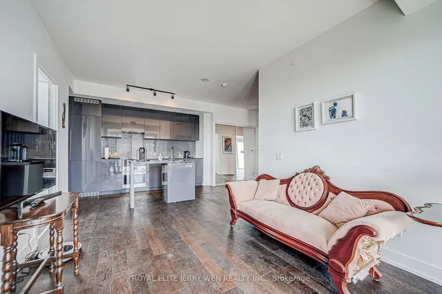 Additional image 12 of 7 Grenville St Unit 4811