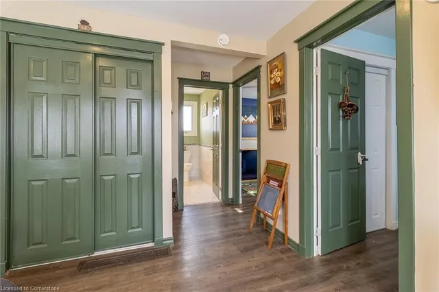 Additional image 9 of 2715 Upper James St