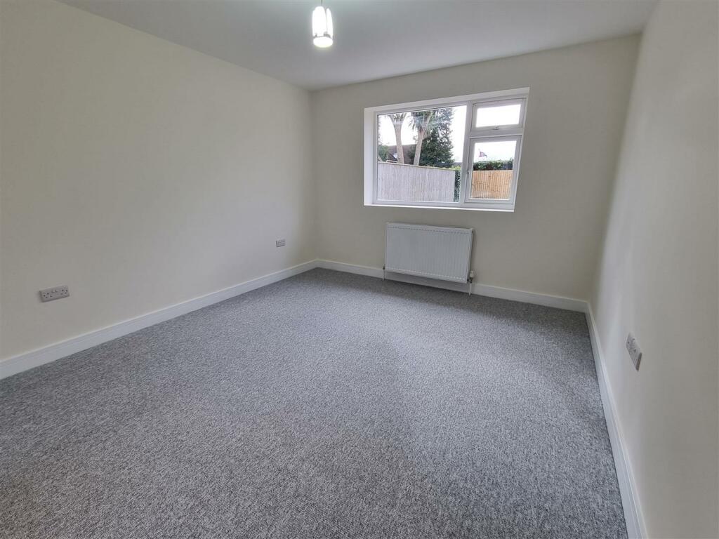 Additional image 7 of Eastfield Lane, Ringwood