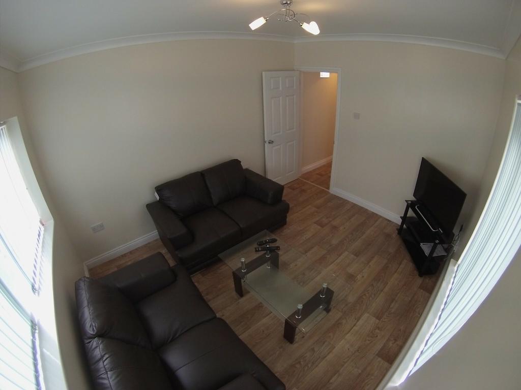 Additional image 5 of Large 2 Bedroom Ground Floor Flat