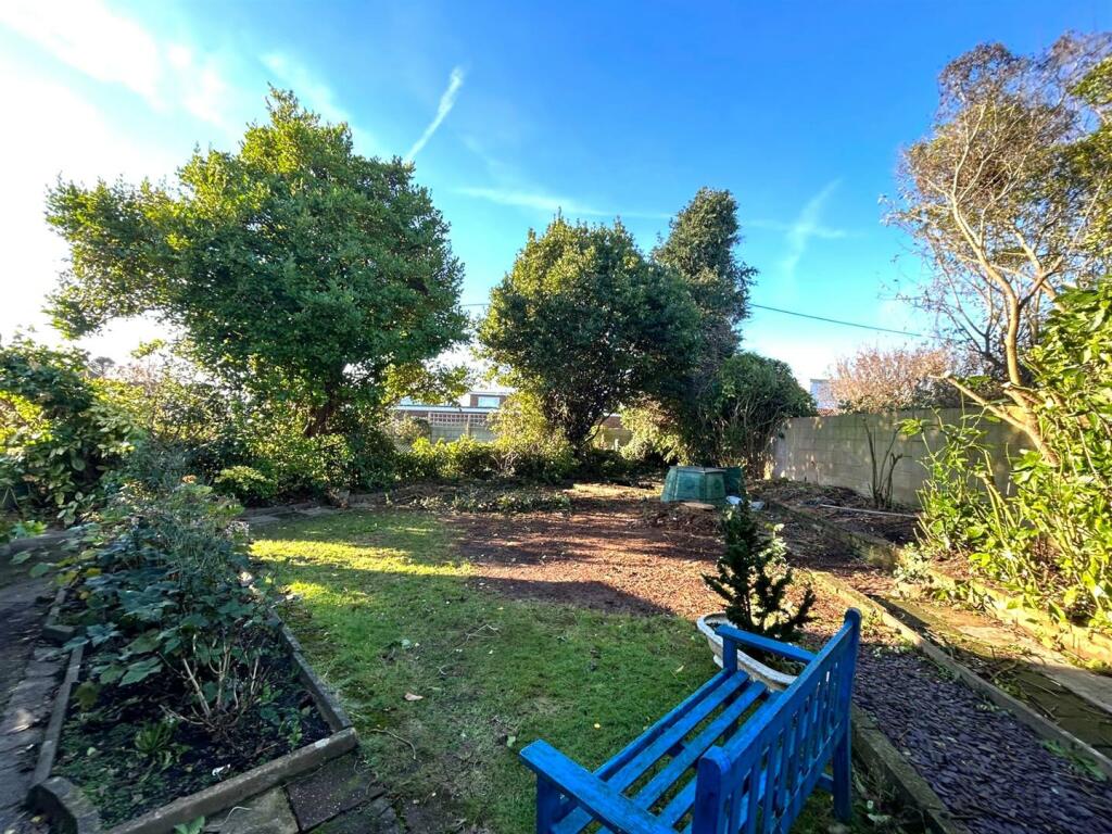 Additional image 16 of Whiteways Close, Littlehampton