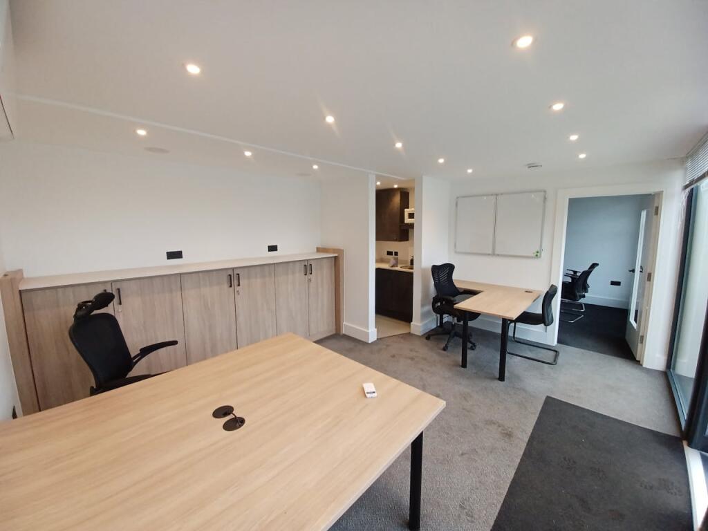 Additional image 7 of Unit 7 Bostwick Farm, Bostwick Lane, Christchurch, BH23 6BN