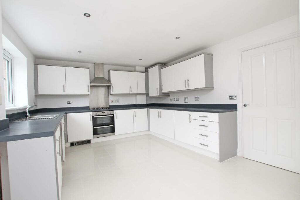 Additional image 11 of Buckingham Gardens, Polegate, BN26 6FT