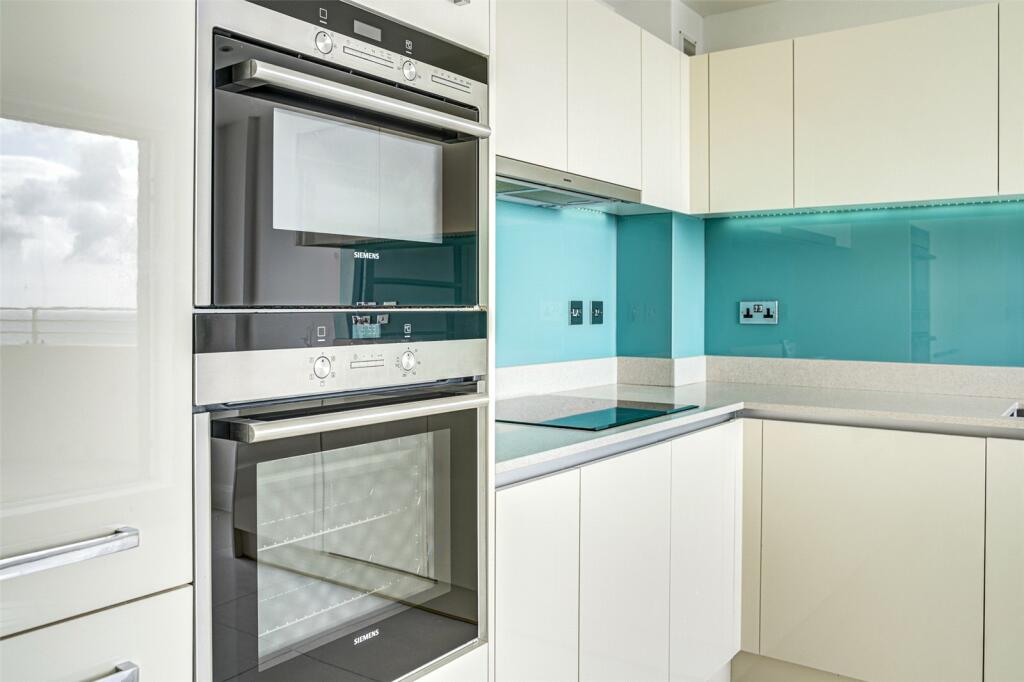 Additional image 34 of Vista Mare East, 42 West Parade, West Worthing, West Sussex, BN11