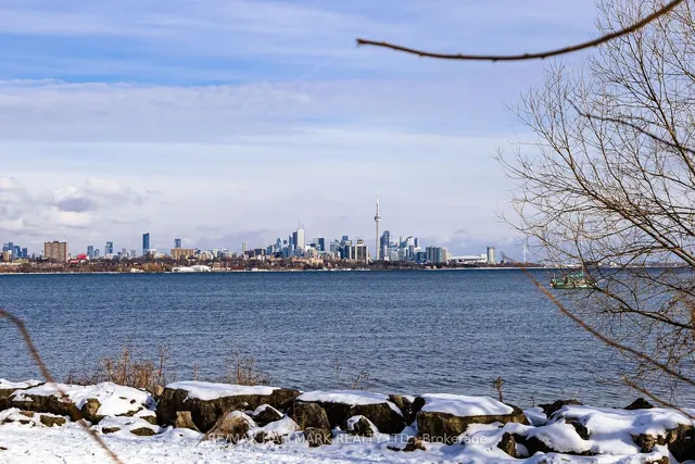 Additional image 21 of 59 Annie Craig Dr Unit 907