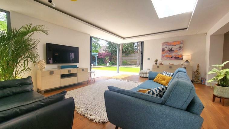 Primary image of Higher Blandford Road, Broadstone, Dorset, BH18