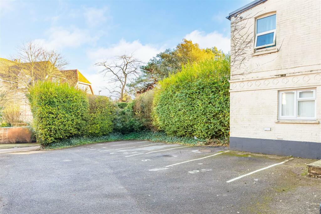 Additional image 11 of Studio Flat, Crescent Road, Bournemouth
