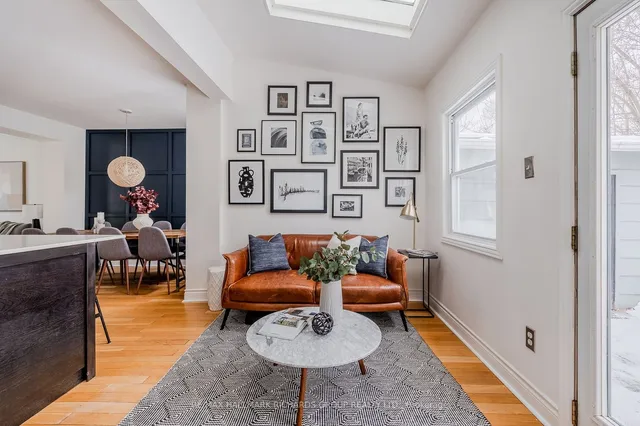 Additional image 8 of 398 Coxwell Ave