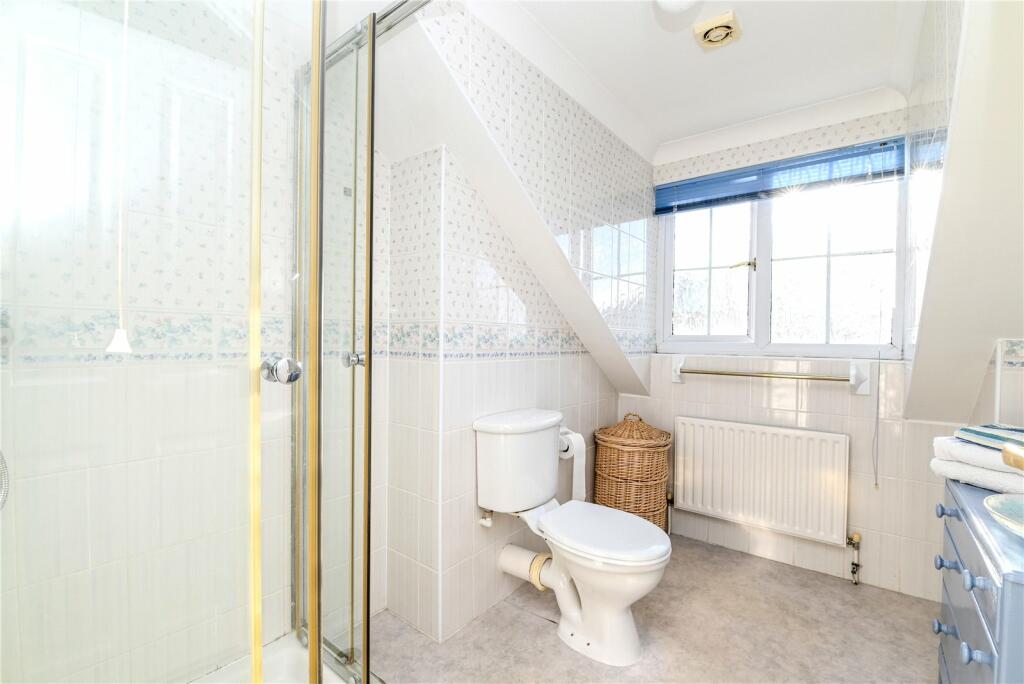 Additional image 9 of The Cottages, 2 Marine Drive, Barton on Sea, Hampshire, BH25