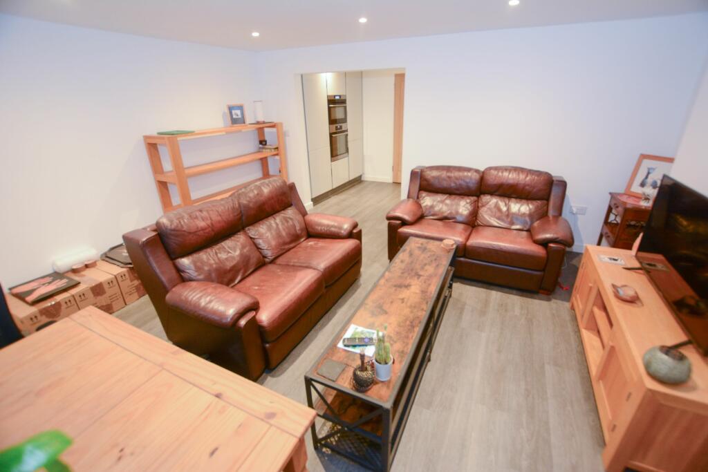 Additional image 3 of Cross Street, Hove