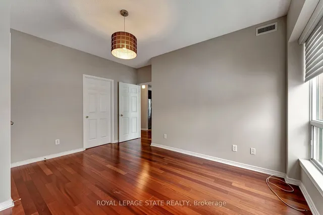 Additional image 16 of 4000 Creekside Dr Unit 203