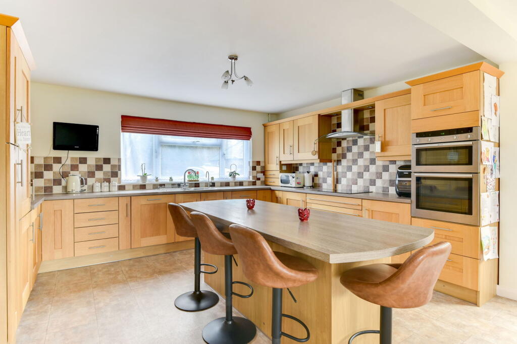 Additional image 29 of Honeysuckle Lane, High Salvington, Worthing, BN13