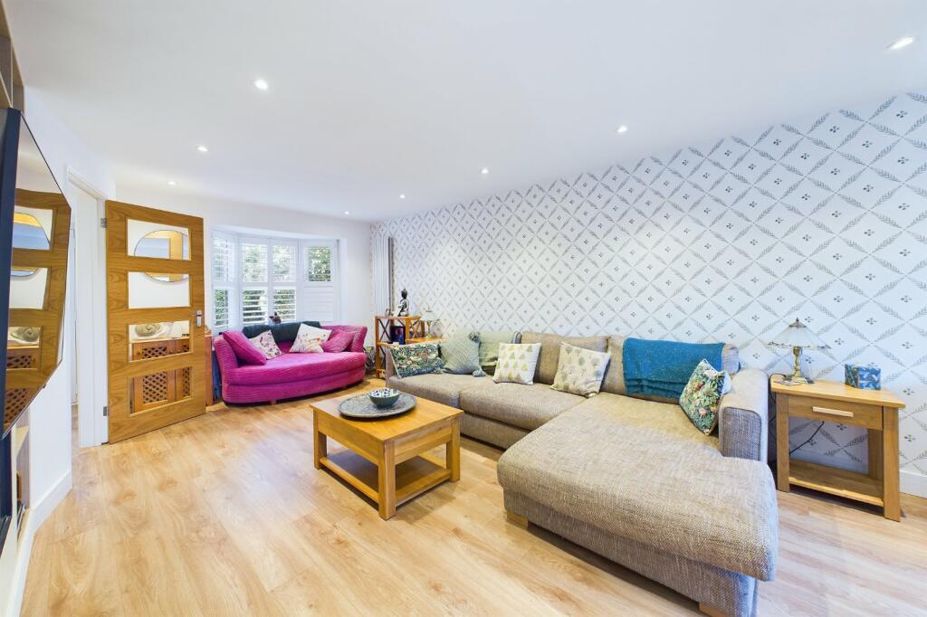 Additional image 5 of Twin Oaks Close, Broadstone, Dorset, BH18