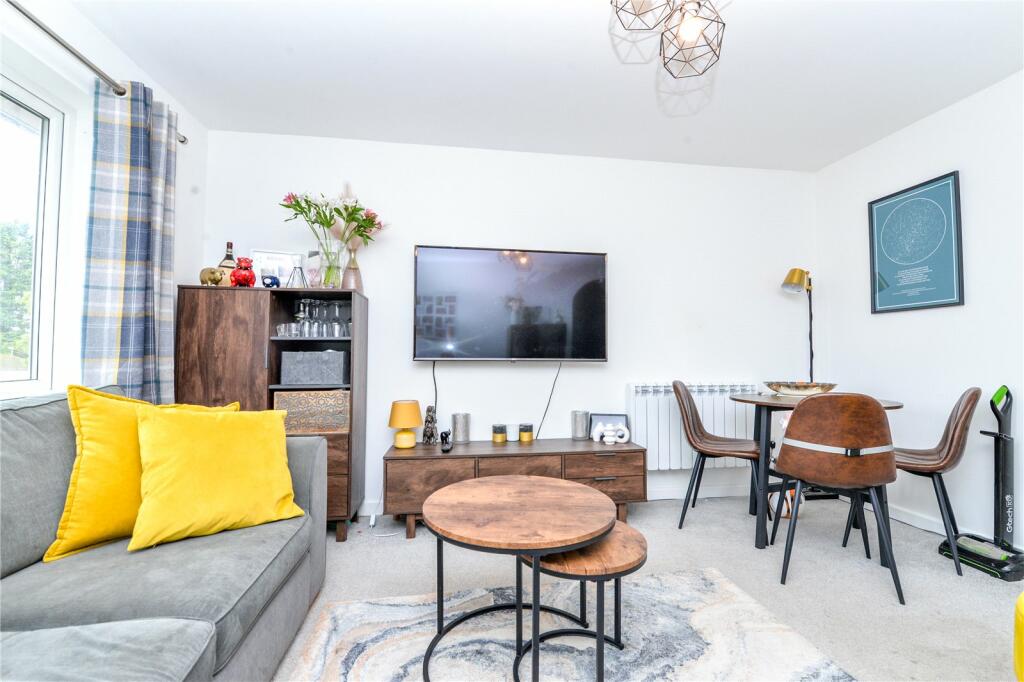 Additional image 11 of Bramshaw Way, Barton On Sea, New Milton, Hampshire, BH25