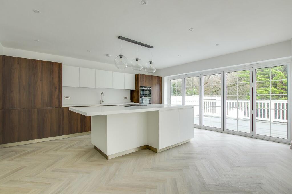 Additional image 5 of Elphinstone Road, Highcliffe, Christchurch, BH23