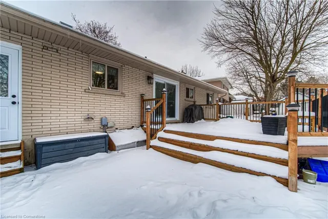 Additional image 44 of 83 Cloverdale Cres