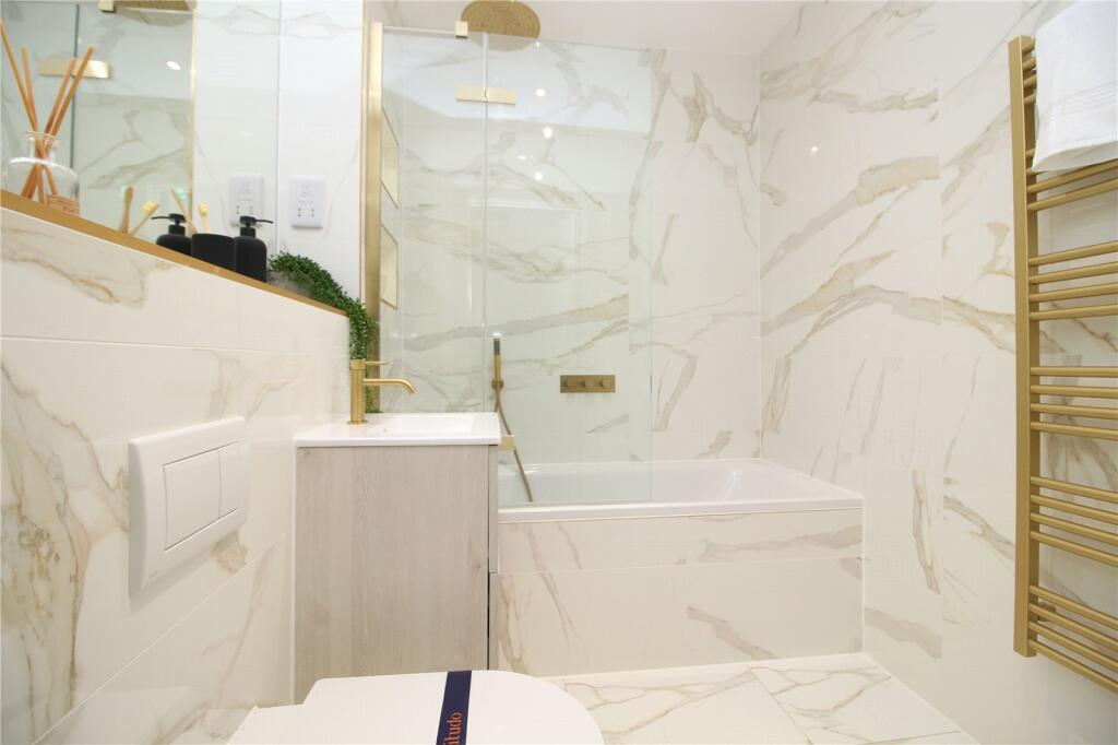 Additional image 15 of Chewton Farm Road, Highcliffe, Dorset, BH23