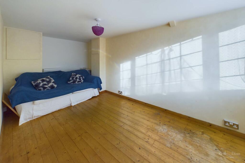 Additional image 7 of Lakelands Close, Eastbourne